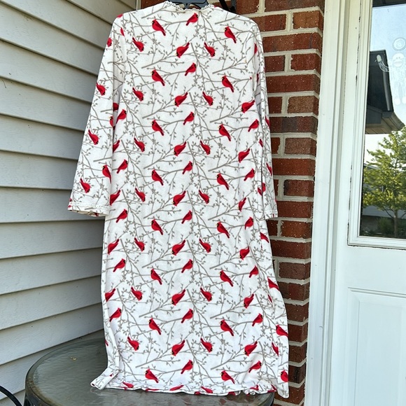 Women’s size medium cardinal winter nightgown - Picture 5 of 8